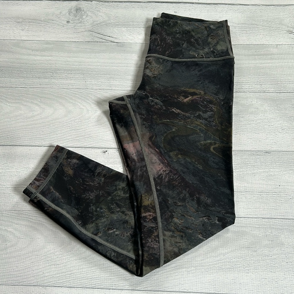 Lululemon Wunder Under Hi-Rise 7/8 Tight 25” Radiant Multi Sz 8